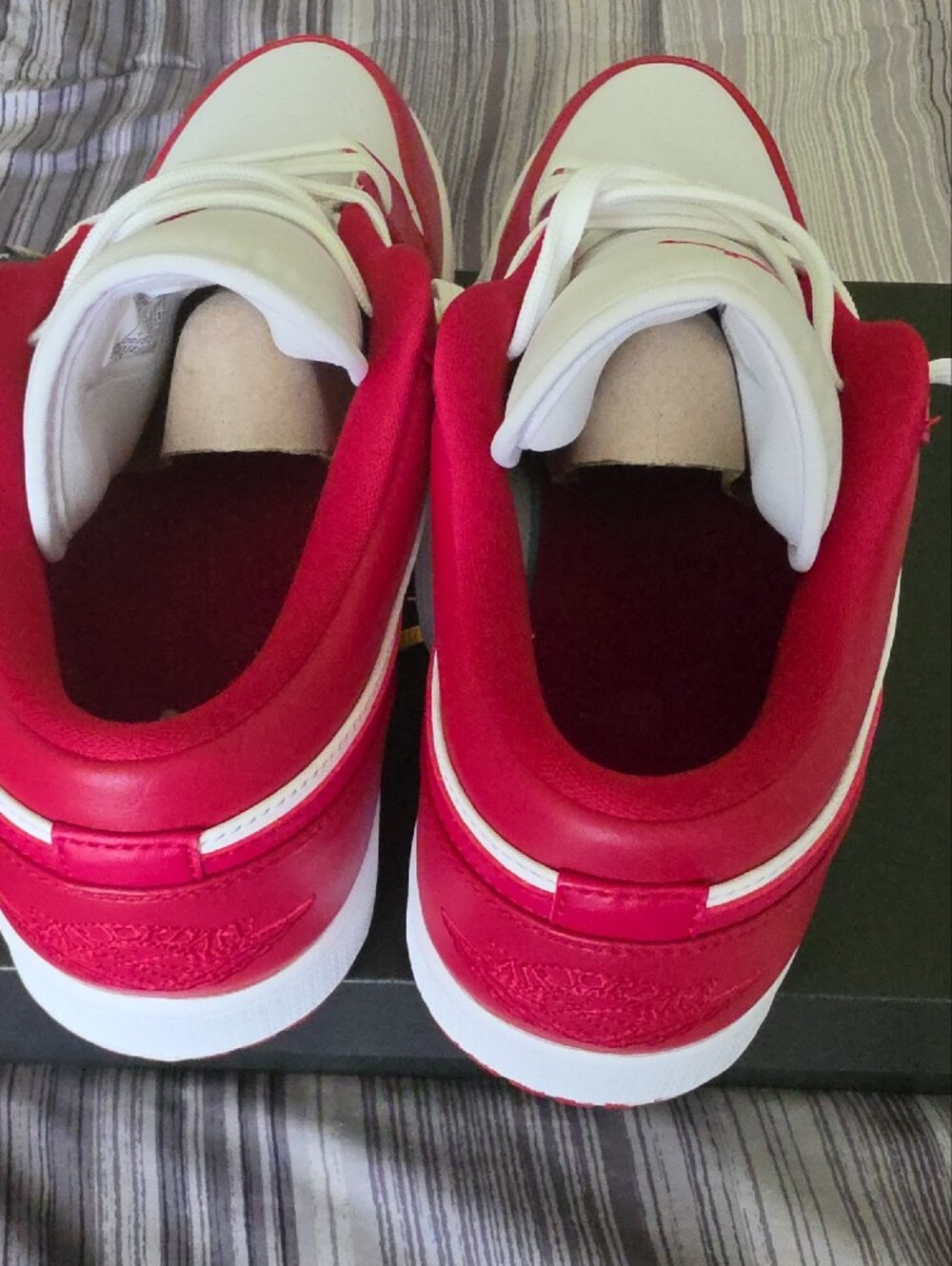 Jordan Low Retro 1 - Picture 4 of 9